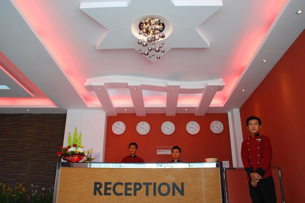 Hotel 72 Γιανγκόν Εξωτερικό φωτογραφία