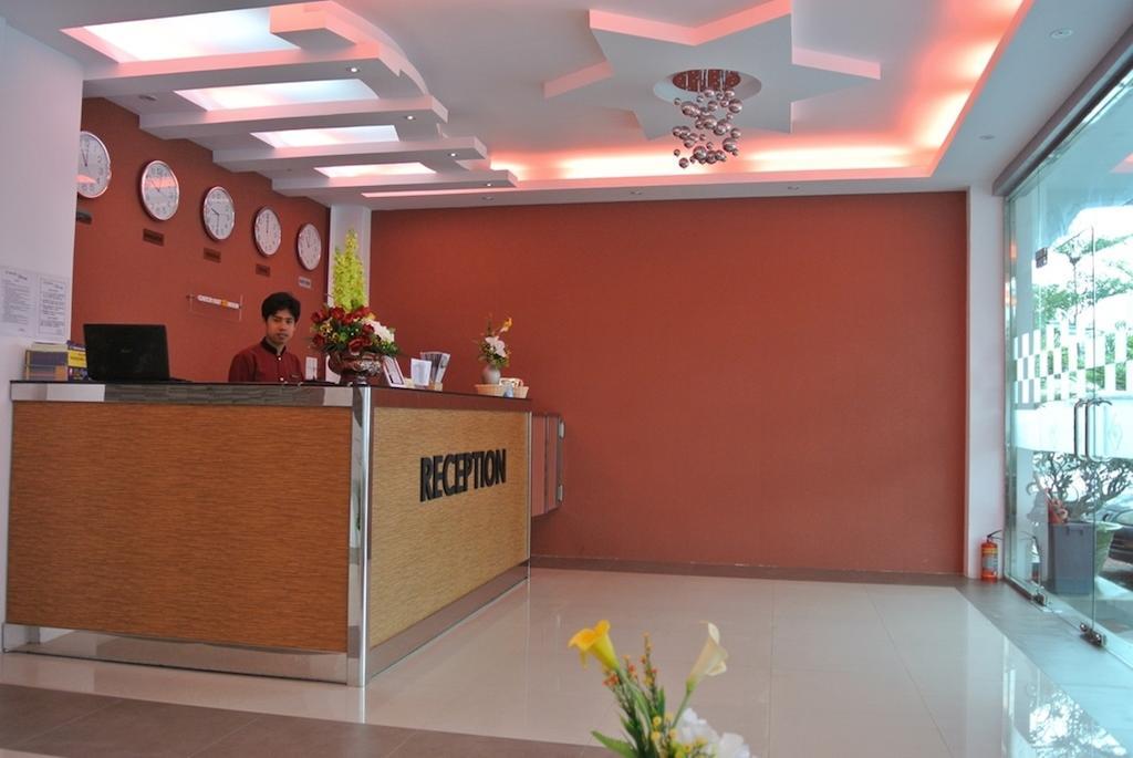 Hotel 72 Γιανγκόν Εξωτερικό φωτογραφία