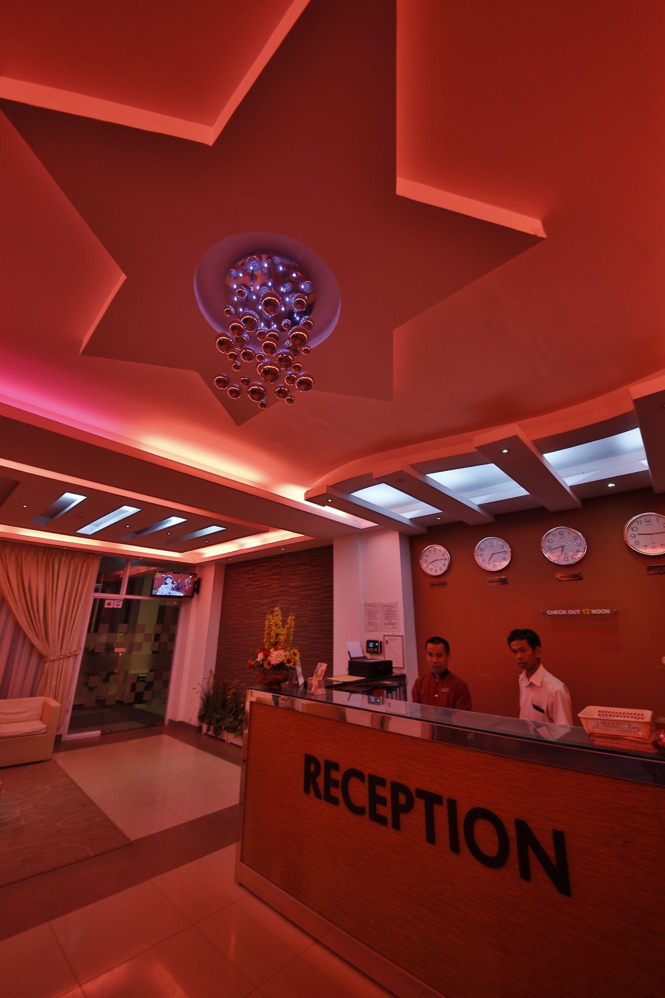 Hotel 72 Γιανγκόν Εξωτερικό φωτογραφία