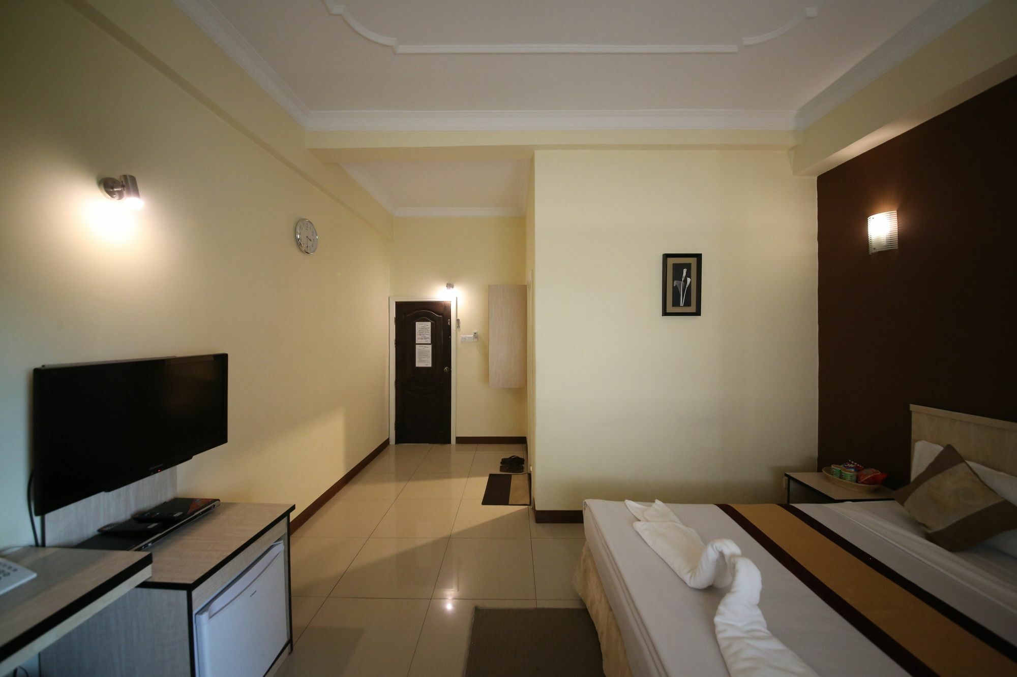 Hotel 72 Γιανγκόν Εξωτερικό φωτογραφία