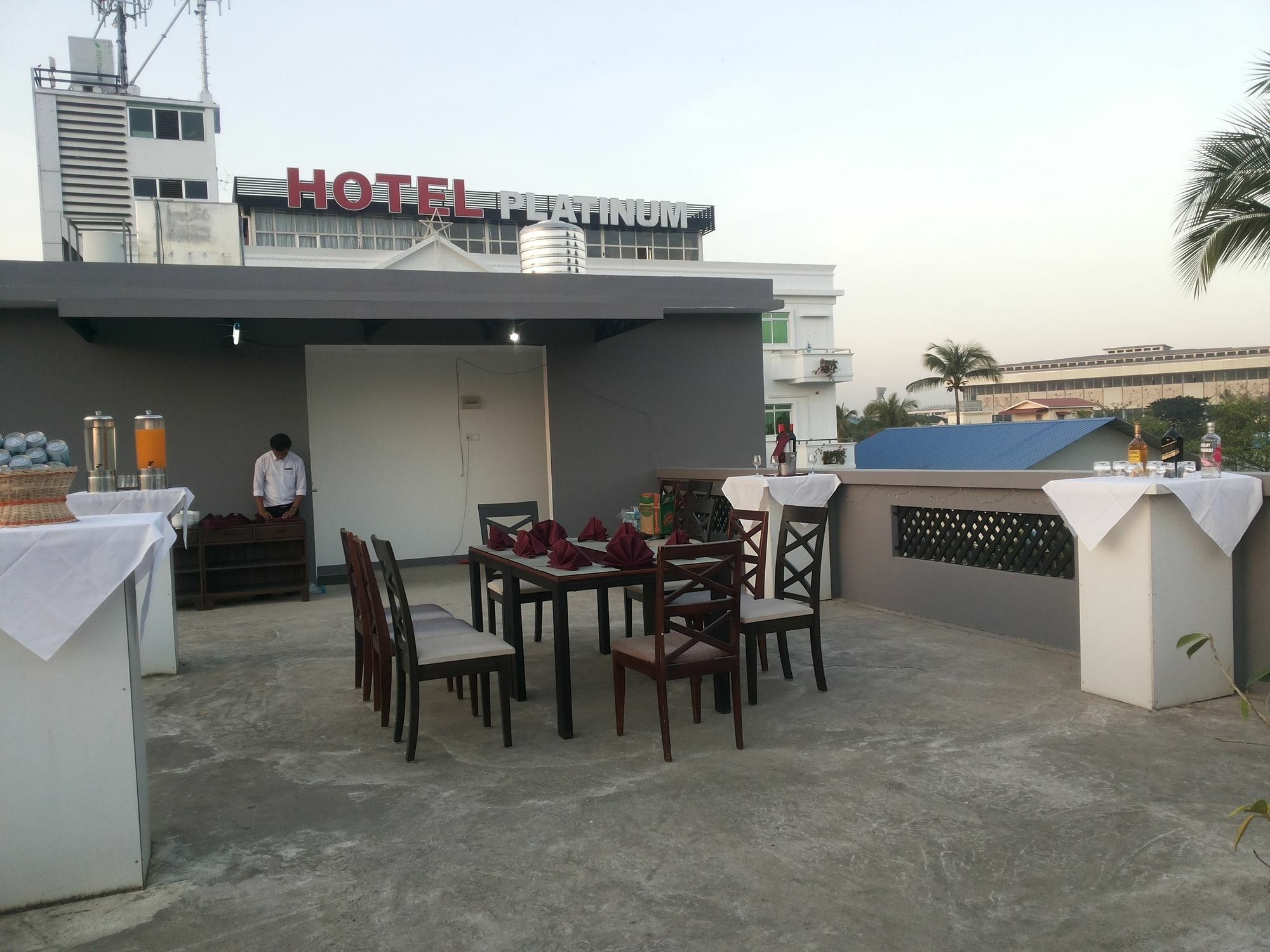 Hotel 72 Γιανγκόν Εξωτερικό φωτογραφία