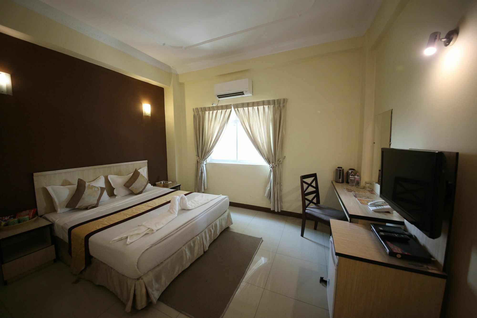 Hotel 72 Γιανγκόν Εξωτερικό φωτογραφία